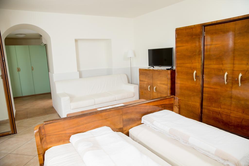 Apartment Zoi Dobrovo